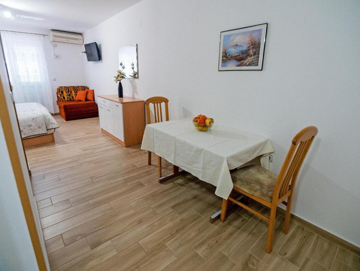 Apartments Bene Банёл Экстерьер фото