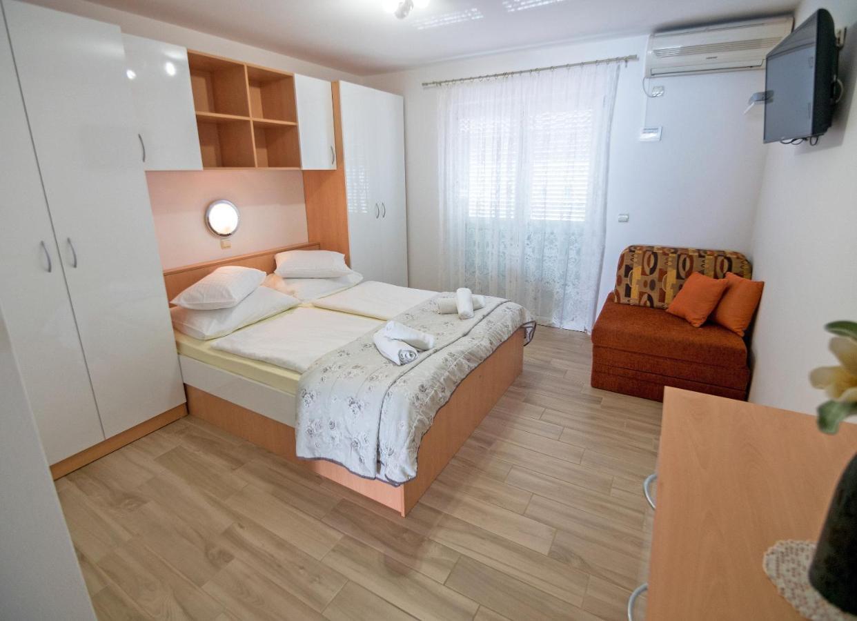 Apartments Bene Банёл Экстерьер фото