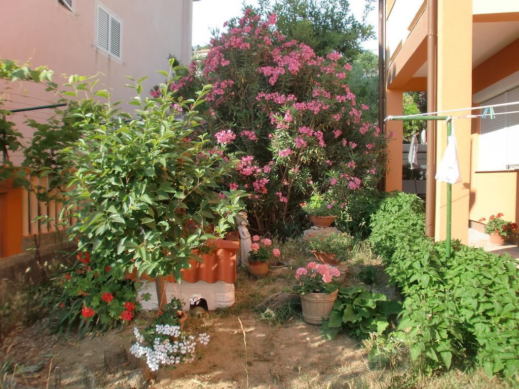 Apartments Bene Банёл Экстерьер фото
