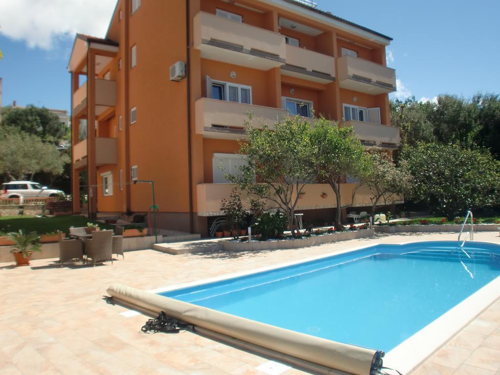 Apartments Bene Банёл Экстерьер фото