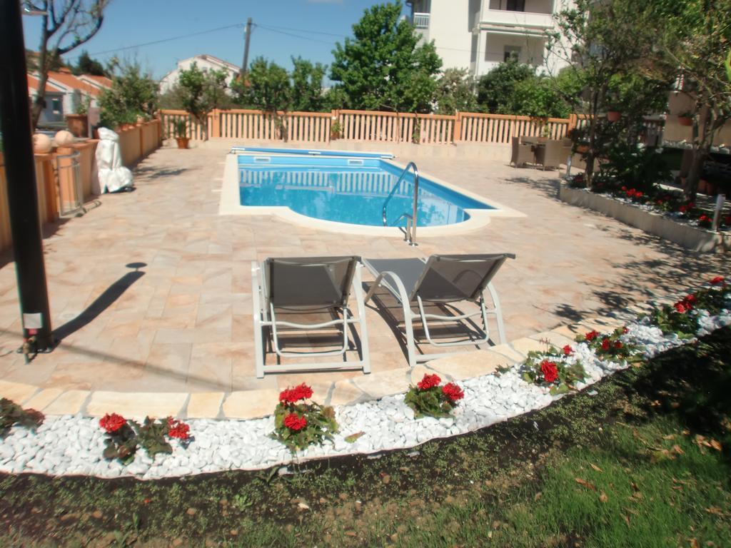 Apartments Bene Банёл Экстерьер фото