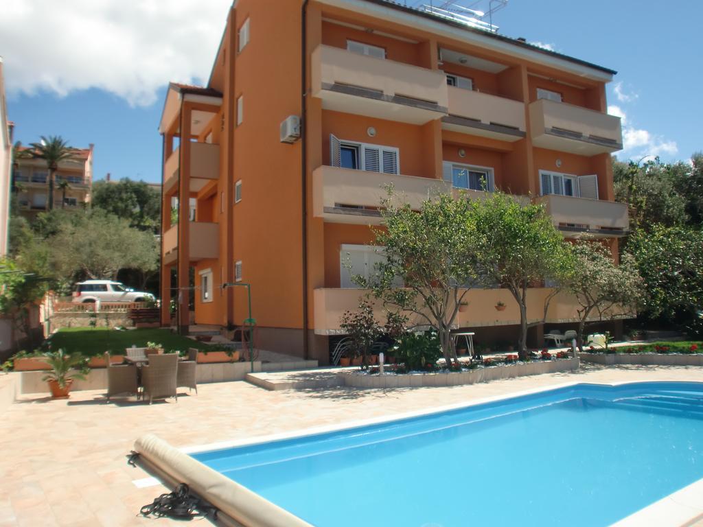 Apartments Bene Банёл Экстерьер фото
