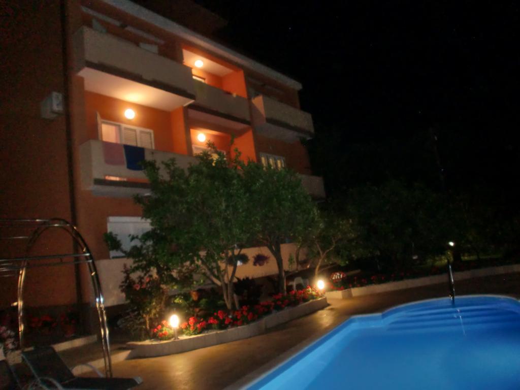 Apartments Bene Банёл Экстерьер фото