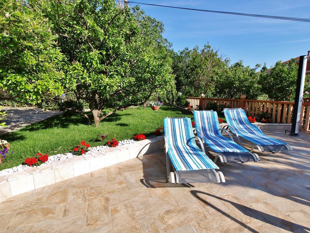 Apartments Bene Банёл Экстерьер фото
